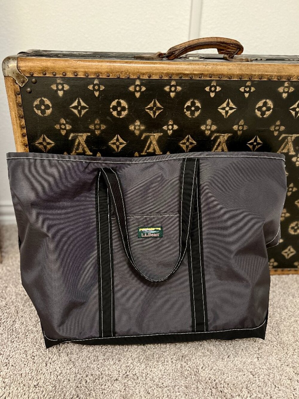 LL Bean Black Everyday Lightweight Zip Close Tote Bag